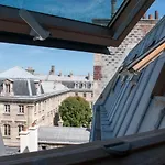 Bright Studio In The Heart Of Montmartre